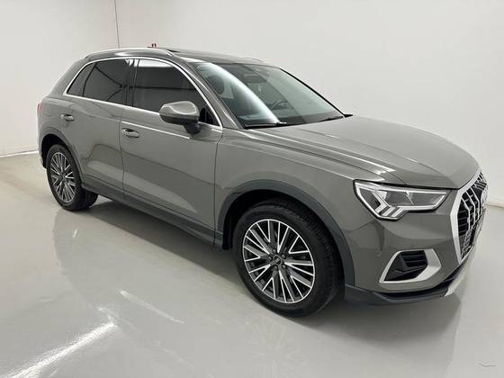 AUDI Q3 2.0 40 TFSI GASOLINA PERFORMANCE QUATTRO TIPTRONIC AUDI Q3 2.0 40 TFSI GASOLINA PERFORMANCE QUATTRO TIPTRONIC